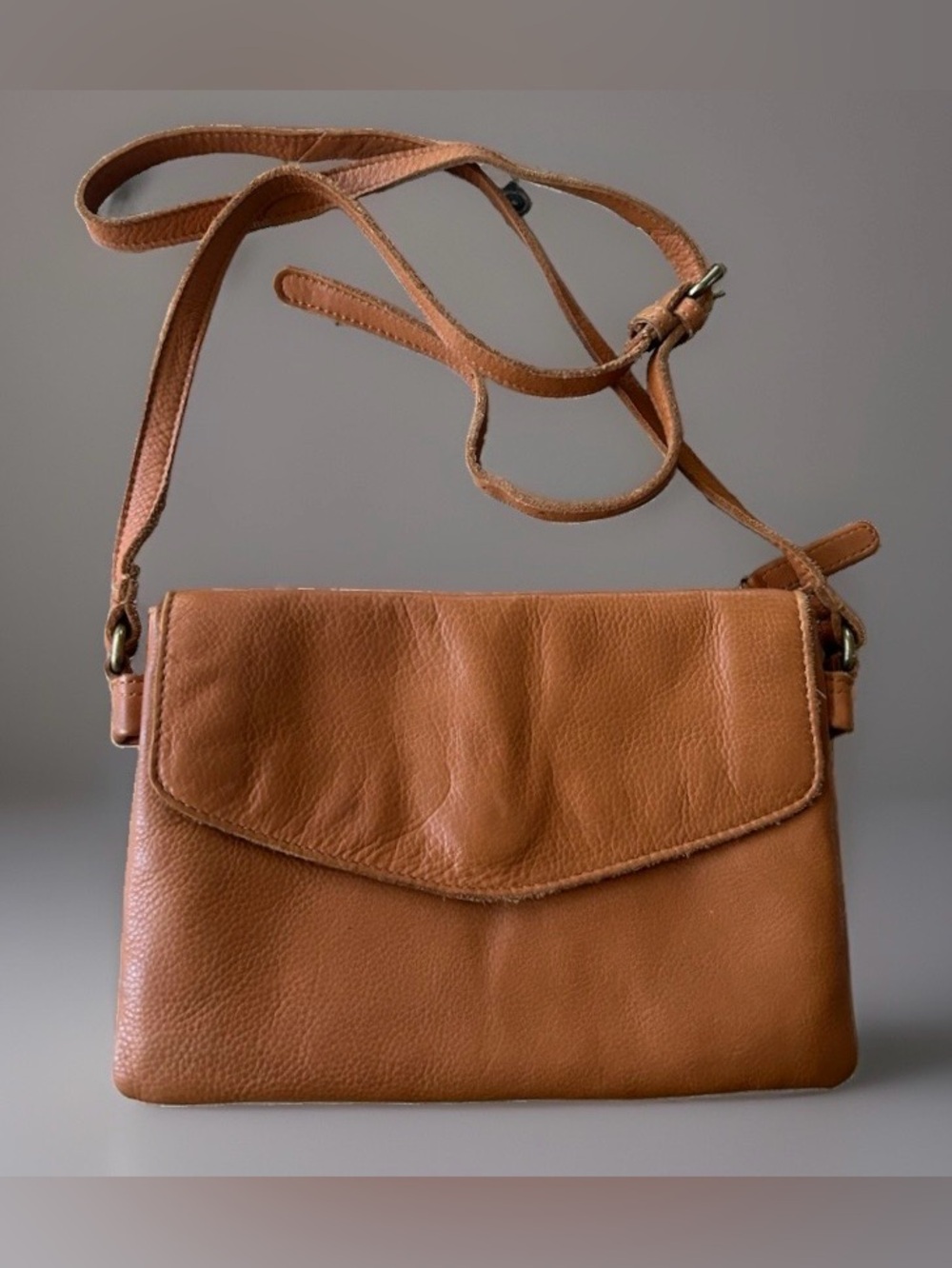 Vilenca Holland Leather Crossbody Bag Cognac Tan Envelope Flap Adjustable Strap